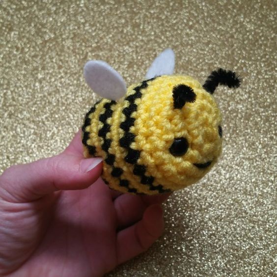 Create Adorable Crochet Honey Bee Amigurumi: A Fun Project for All Enthusiasts