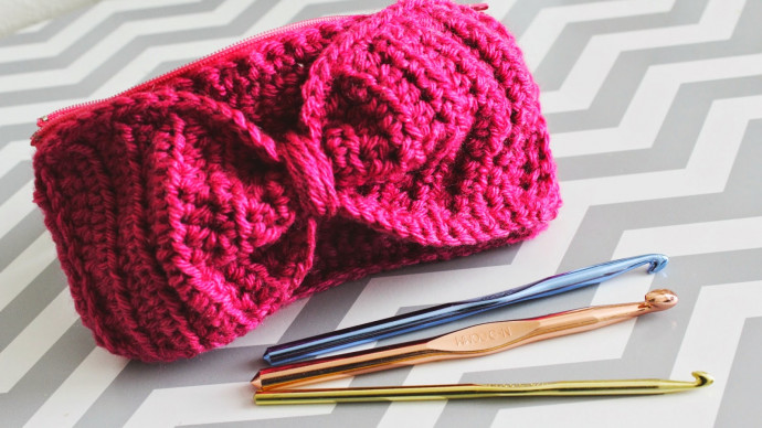 Create a Beautifully Handmade Crochet Bow Case to Organize Your Essentials