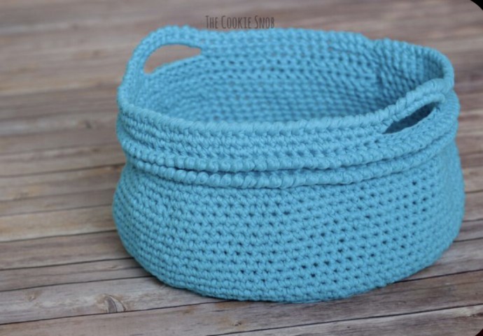 Beautiful Crochet Basket (Free Pattern)