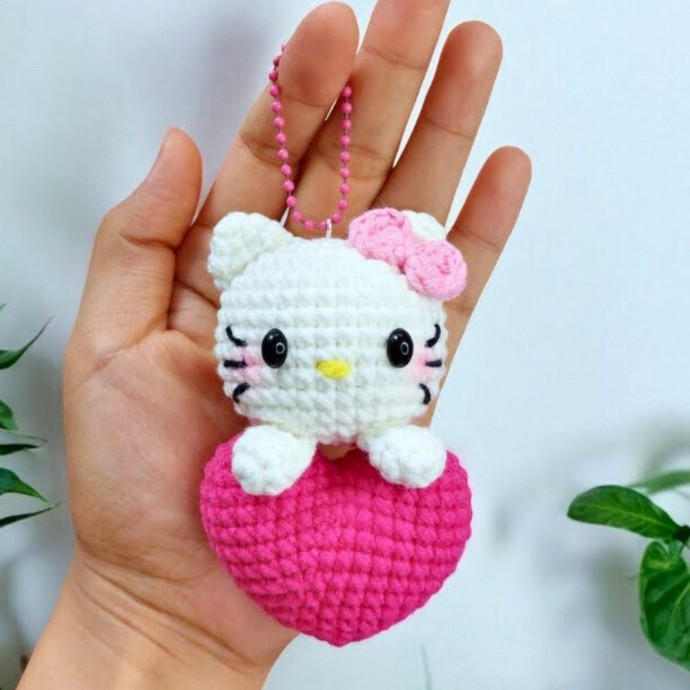 Craft Your Own Adorable Crochet Hello Kitty with Heart Keychain: A Fun DIY Guide