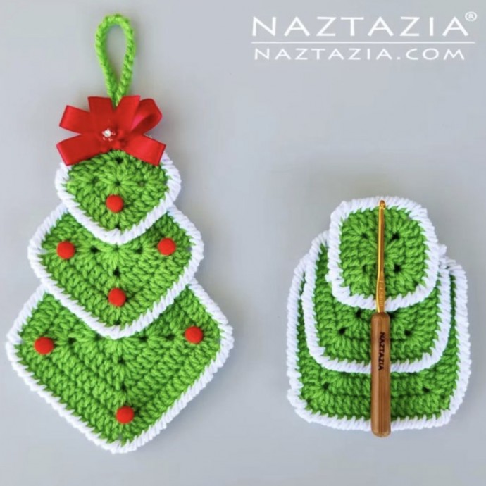 Crochet Granny Square Christmas Tree (Free Pattern)