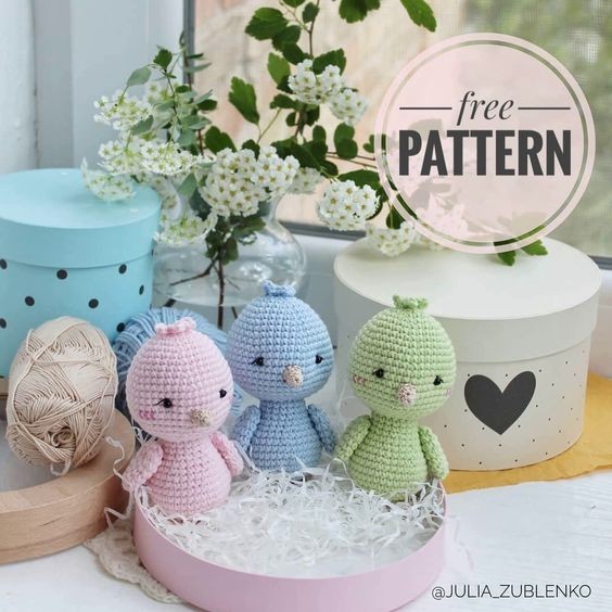 Crochet Spring Bird free pattern