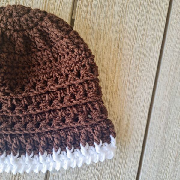 Crochet Choco Beanie: A Stylish and Warm Accessory for Cold Weather