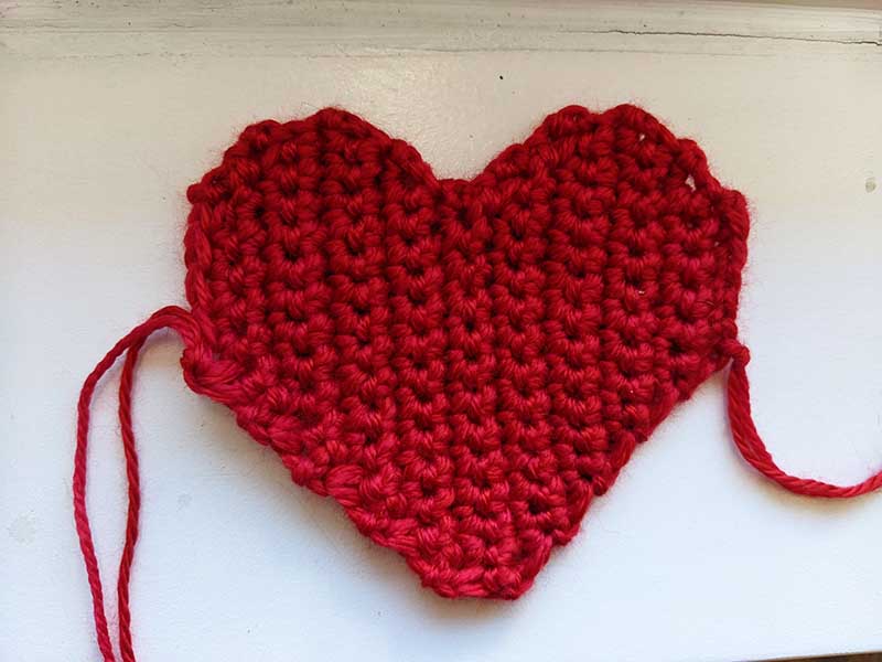 Create Your Own Crochet Heart Amigurumi: A Fun Guide for Beginners and Experienced Crafters