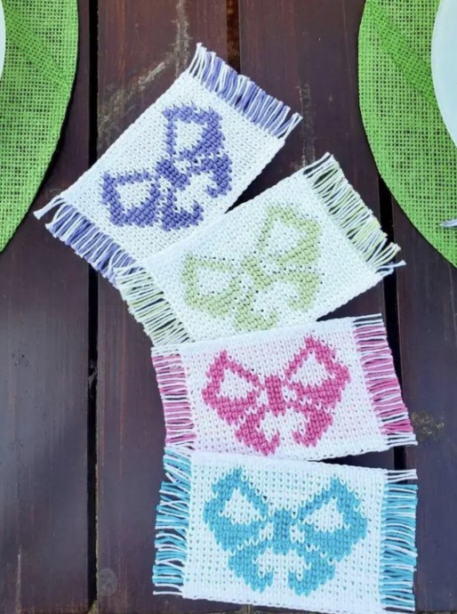 How to Crochet a Butterfly Mug Rug