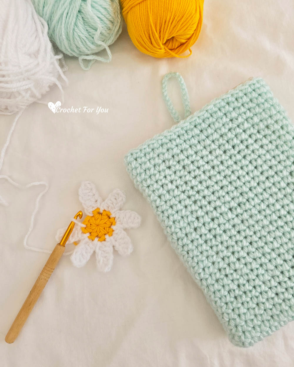 Create Your Own Adorable Crochet Daisy Flower Book Sleeve - Easy Patterns and Instructions