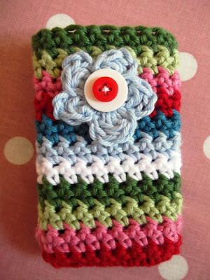 Create a Charming Crochet Garden Flower Mobile Phone Pocket with Easy Steps