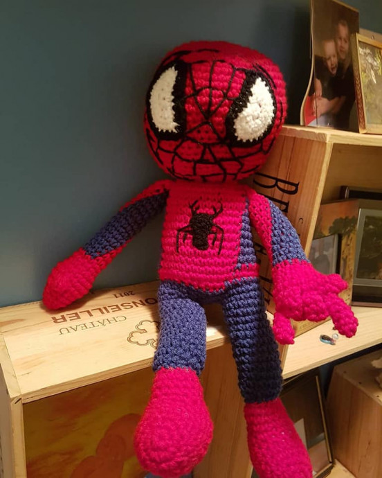 Crochet Beautiful Spiderman
