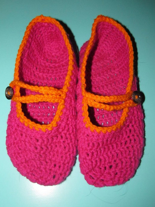 Cozy Crochet Mary Jane Slippers: A Step-by-Step Guide to Handmade Comfort Cozy Crochet Mary Jane Slippers: A Step-by-Step Guide to Handmade Comfort