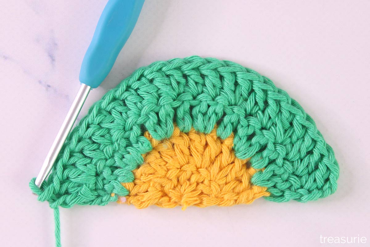 Crafting the Perfect Crochet Half Circle: Complete Guide for Creatives