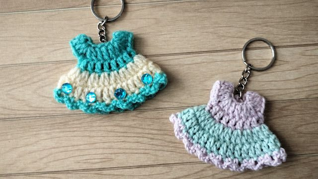 Adorable Crochet Mini Dress Keychain: A Fun Accessory for Your Keys or Bag Adorable Crochet Mini Dress Keychain: A Fun Accessory for Your Keys or Bag