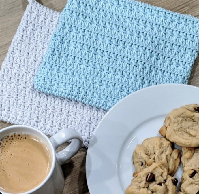 Free Crochet Pattern: Elegant Star-Stitch Potholders