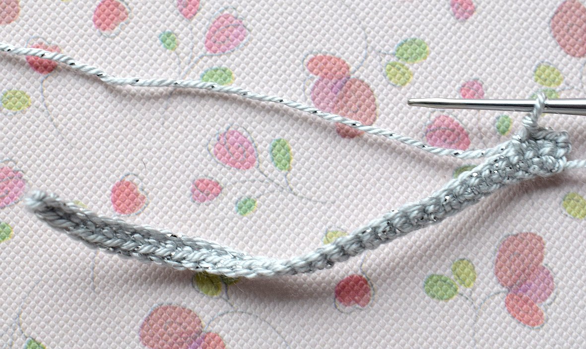 Create Charming Crocheted Half Hearts: A Step-by-Step Guide for Beginners