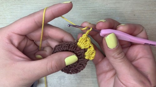 Create Beautiful Crochet Sunflower Coasters: A Step-by-Step Guide