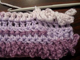 Create a Stylish Crochet Twisted Loop Scarf - A Fun DIY Guide