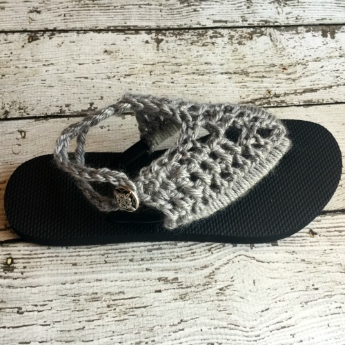 Create Stylish Crochet Sandals with Rubber Flip-Flops for Summer Comfort