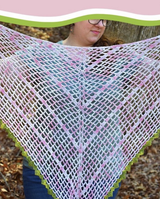 Crochet Pattern for a Lacy Summer Shawl