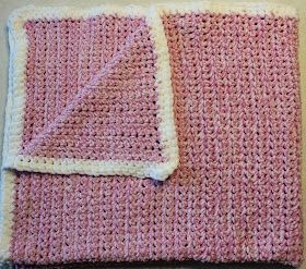 Create a Cozy Bulky Yarn Blanket: A Step-by-Step Crocheting Guide for Beginners and Experts