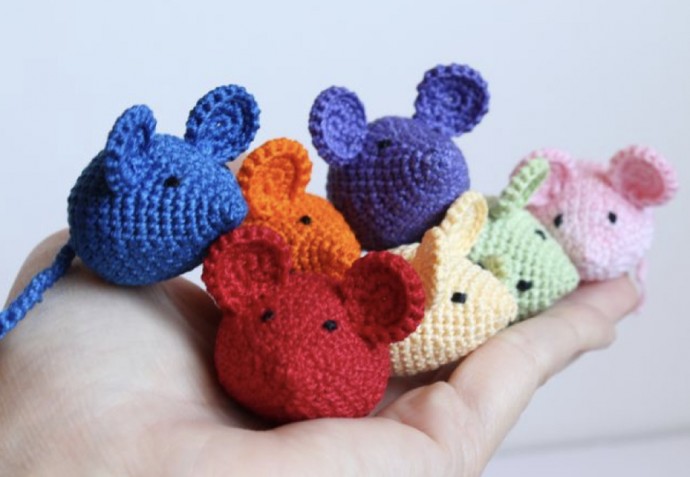 Free Crochet Pattern: Beautiful Amigurumi Mouse