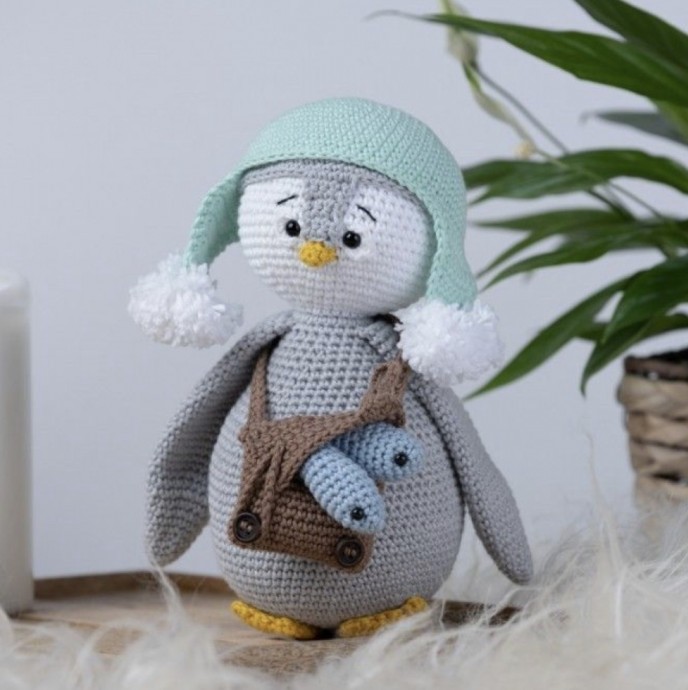 Amigurumi Penguin Toy