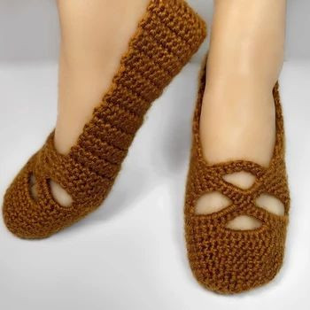 How to Crochet Cozy Slippers: A Step-by-Step Guide for Beginners and Experts Alike
