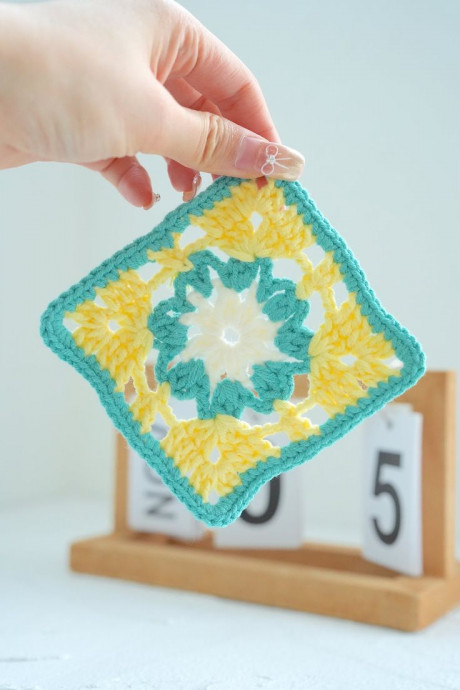 Create a Whimsical Crochet 8 Petal Flower Granny Square - Step-by-Step Guide Create a Whimsical Crochet 8 Petal Flower Granny Square - Step-by-Step Guide
