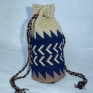 Create Your Own Stylish Crochet Black Sun Pouch - A Step-by-Step Guide Create Your Own Stylish Crochet Black Sun Pouch - A Step-by-Step Guide