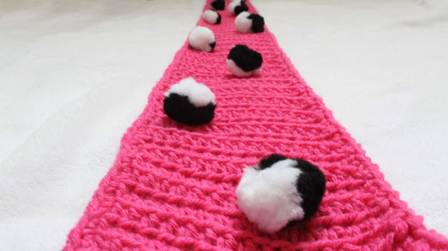 Create Your Own Crochet Pom Pom It Up Scarf - A Stylish and Fun Accessory for Any Outfit