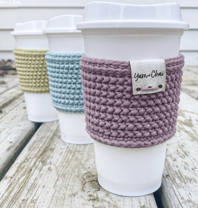 Crochet Coffee Cup Cozy (Free Pattern)