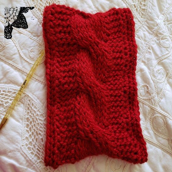 Stay Stylish This Winter with the Crochet Chunky Twisty Neck Warmer - Complete Guide Stay Stylish This Winter with the Crochet Chunky Twisty Neck Warmer - Complete Guide