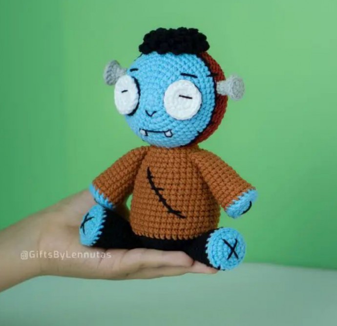 Crochet Frankenstein Monster (Free Pattern)