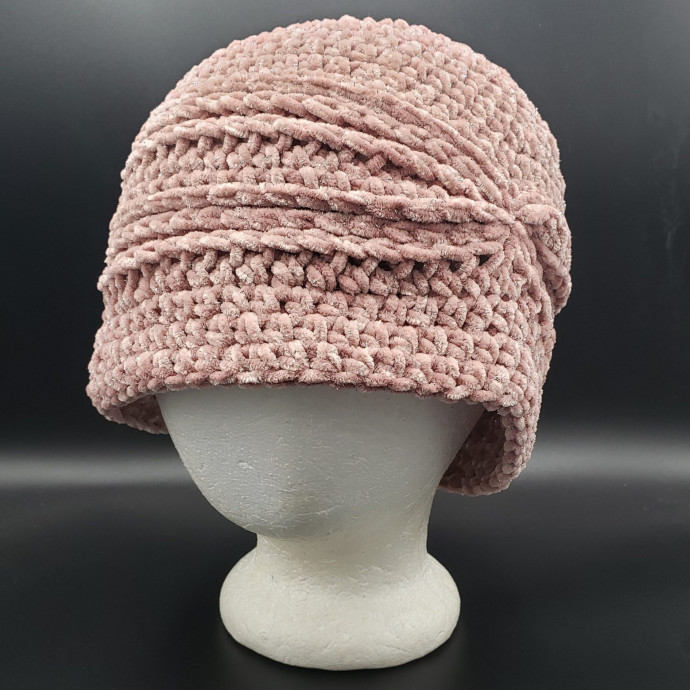 Create Your Own Crochet Velvet Charleston Hat: A Stylish Winter Accessory Create Your Own Crochet Velvet Charleston Hat: A Stylish Winter Accessory