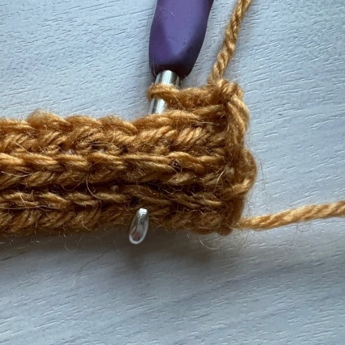 Create the Beautiful Crochet Amber Frost Headband: A Comprehensive Guide