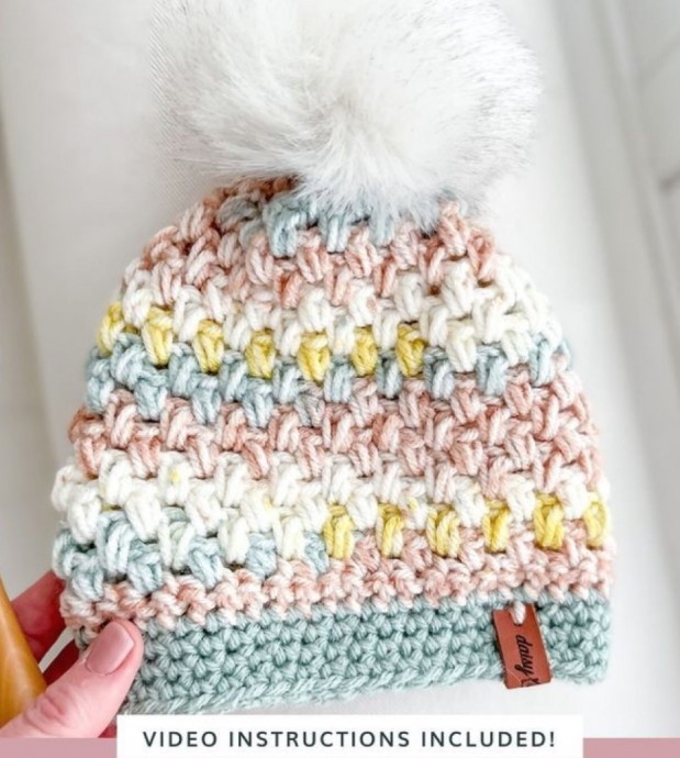 Crochet Pom Pom Beanie – FREE CROCHET PATTERN — Craftorator