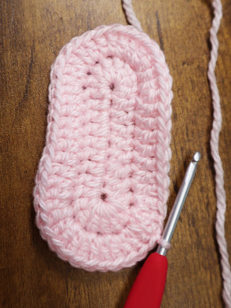 Create Adorable Handmade Crochet Baby Booties for Every Little One
