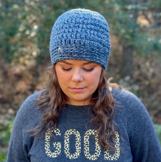 Crochet Chunky Adult Beanie Hat (Free Pattern)