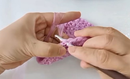 Crochet Handmade Bucket Bag - Craft Your Own Stylish Accessory with These Simple Steps