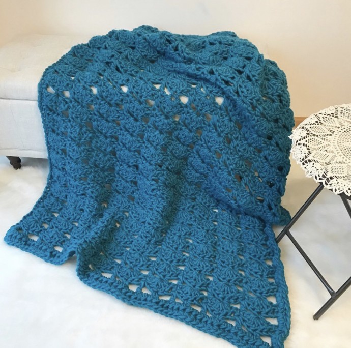 Crochet the Augustine Chunky Blanket