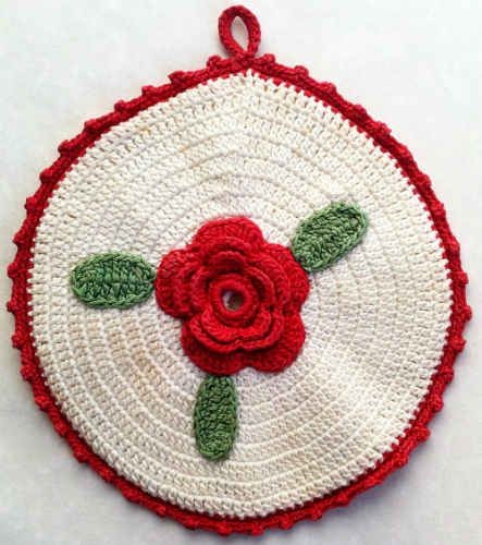 Create a Beautiful Handmade Crochet Round Rose Potholder for Your Kitchen