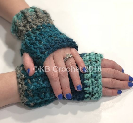 Create Cozy and Stylish Ribbed Fingerless Gloves with Simple Crochet Techniques Create Cozy and Stylish Ribbed Fingerless Gloves with Simple Crochet Techniques