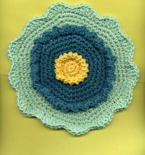 Create Beautiful Crochet Flowers to Brighten Your Kitchen with DIY Charm and Warmth