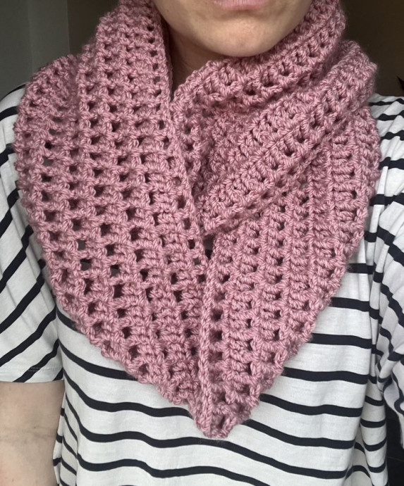 Crochet Roma Infinity Scarf Pattern: A Stylish and Cozy Accessory for Every Wardrobe