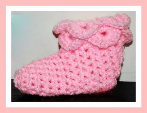 Create Adorable Crochet Crocodile Stitch Booties for Your Little One