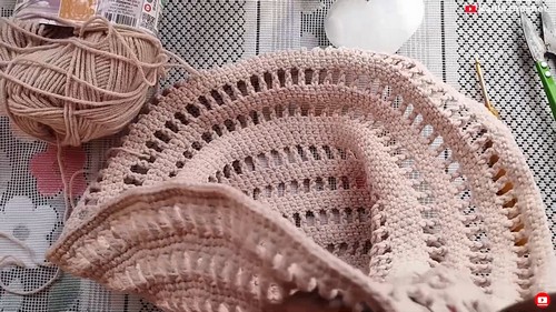 Create Your Perfect Crochet Breezy Summer Vibes Hat for a Stylish Summer Look