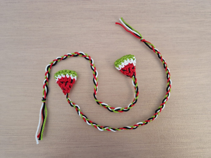 Create Your Own Crochet Watermelon Bookmark: A Fun and Colorful Guide for Book Lovers Create Your Own Crochet Watermelon Bookmark: A Fun and Colorful Guide for Book Lovers