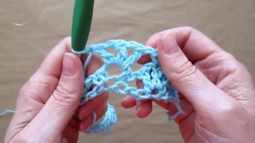 Create Your Own Crochet Summer Time Table Runner for Stylish Home Decor
