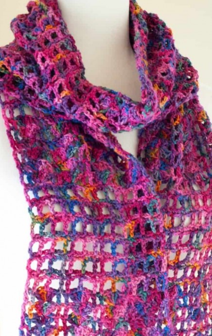 Crochet Lace Scarf (Free Pattern)