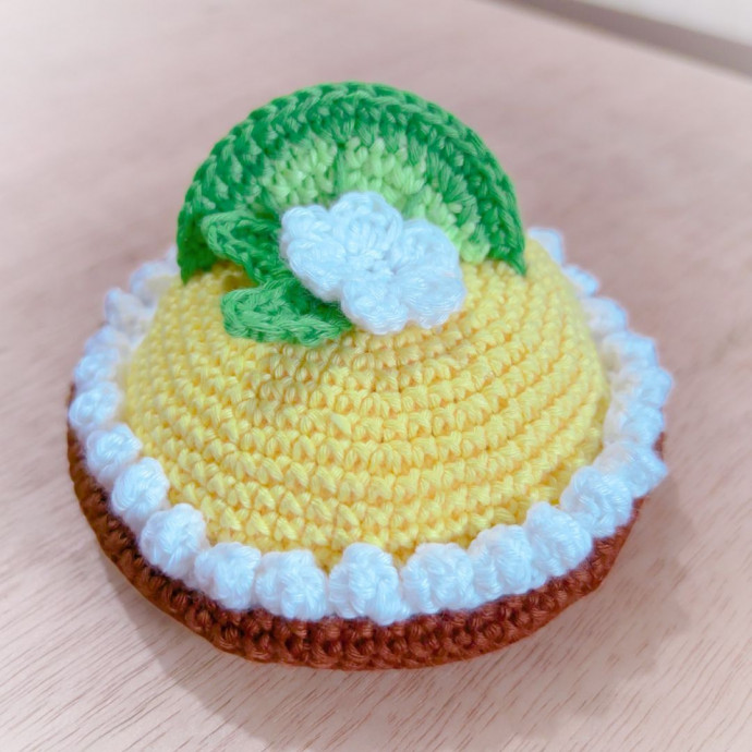 Create Adorable Crochet Mini Lime Pies: A Fun and Whimsical Project