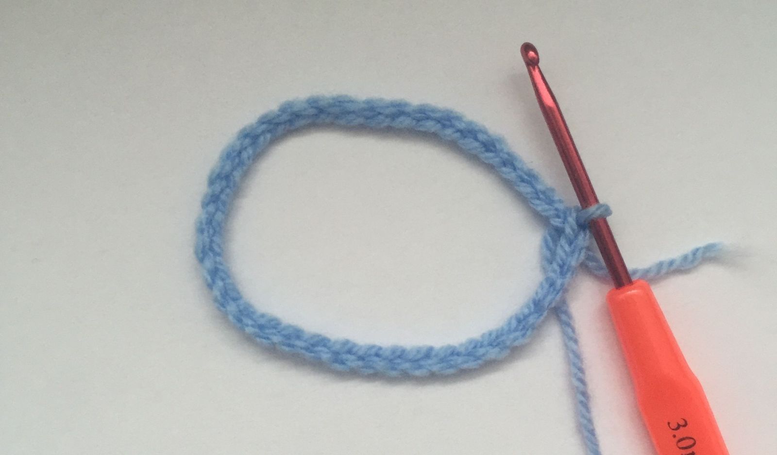 Create Cozy and Stylish Crochet Hand Sleeves: A Step-by-Step Guide