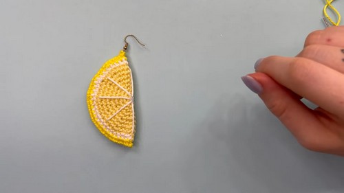 Create Adorable Crochet Lemon Earrings and Keychain for a Pop of Color in Your Accessories